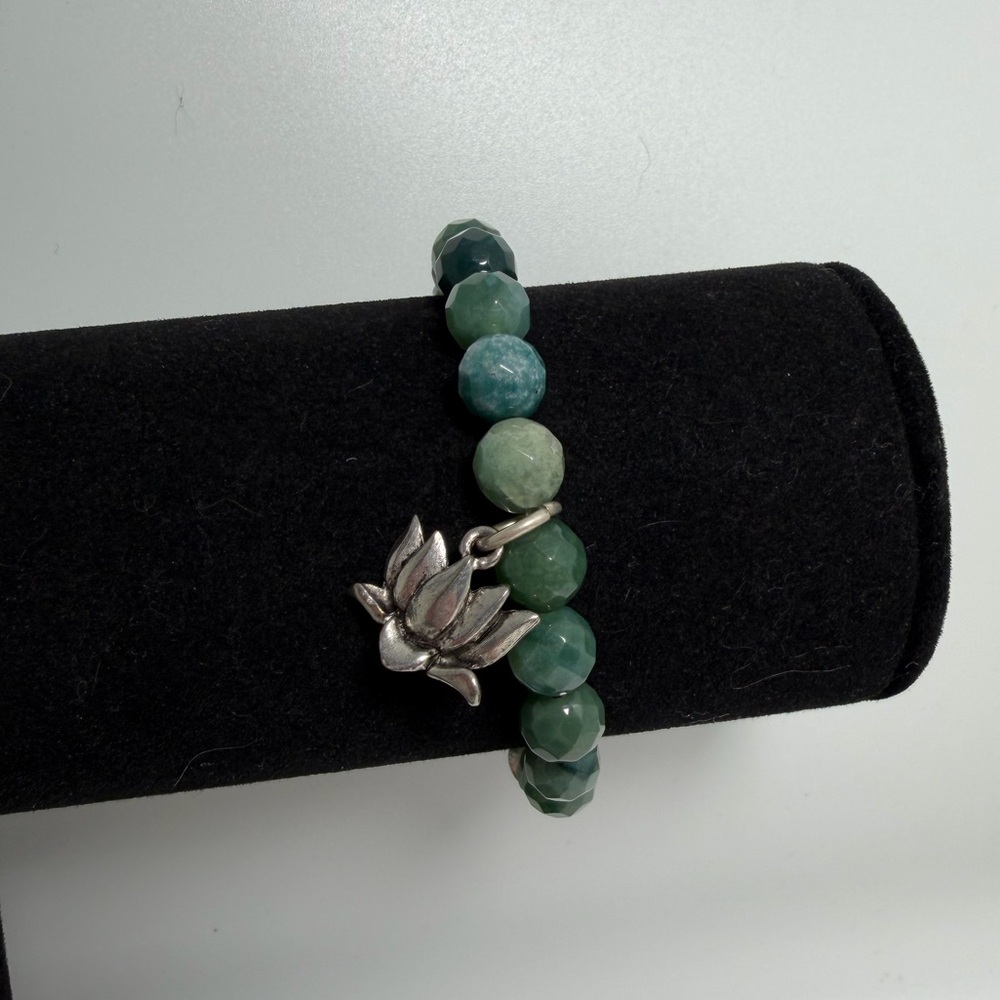 Moss Agate & Pewter Lotus Charm Stretch Bracelet NIP - Hazel and Harmony - Picture 5 of 13